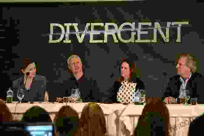 Filmmaker Commentary From Director Neil Burger And Producer Lucy Fisher, Sharing Their Perspectives On The Film's Creation And Its Themes. Divergent Collector S Edition (Divergent Collector S Edition 1)